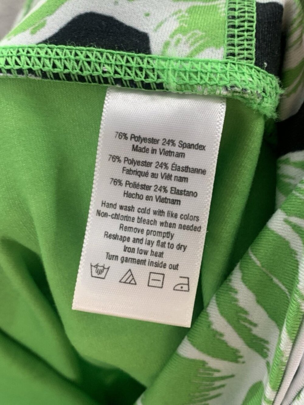 Alo Yoga Leggings Women’s Medium Green Palm Springs Glow Stick Air Brush Cropped - Picture 10 of 12